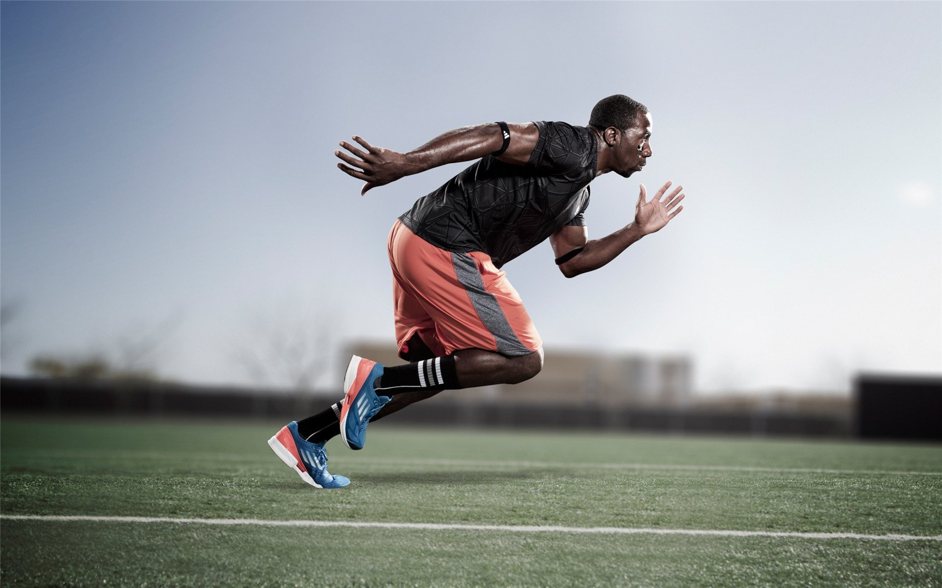 开云真人-越野自行车环湖赛，粉色夕阳下的极速狂飙，环湖自行车比赛